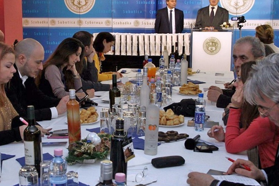 Todosijević: "Izveštavanje novinara treba da bude istinito"