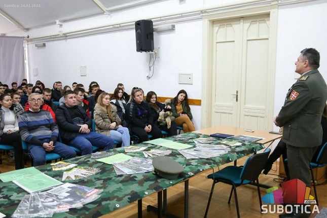 U toku prijave za dobrovoljno služenje vojnog roka