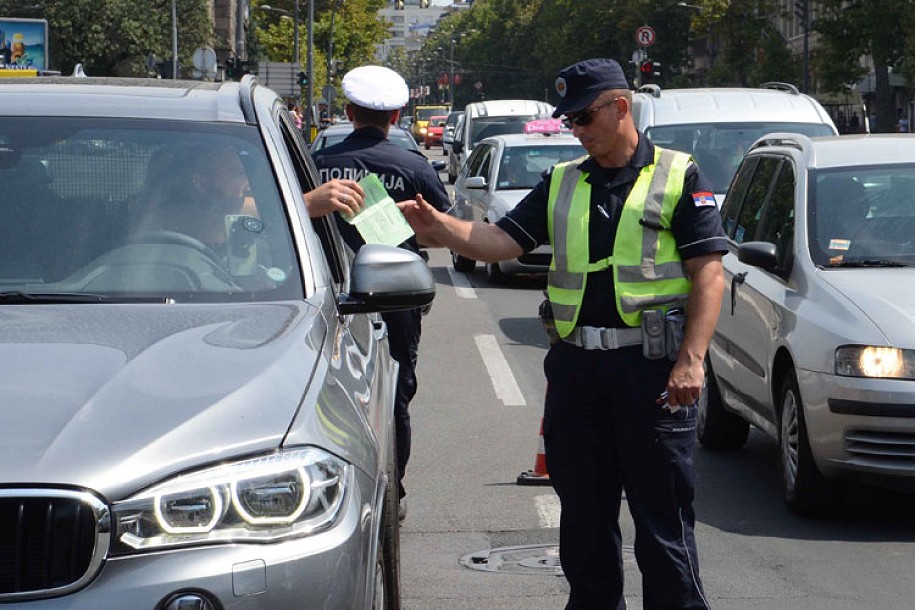 Nastavljena intenzivna kontrola učesnika u saobraćaju