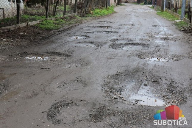 U delu Partizanskih baza gumene čizme decenijama ne izlaze iz mode