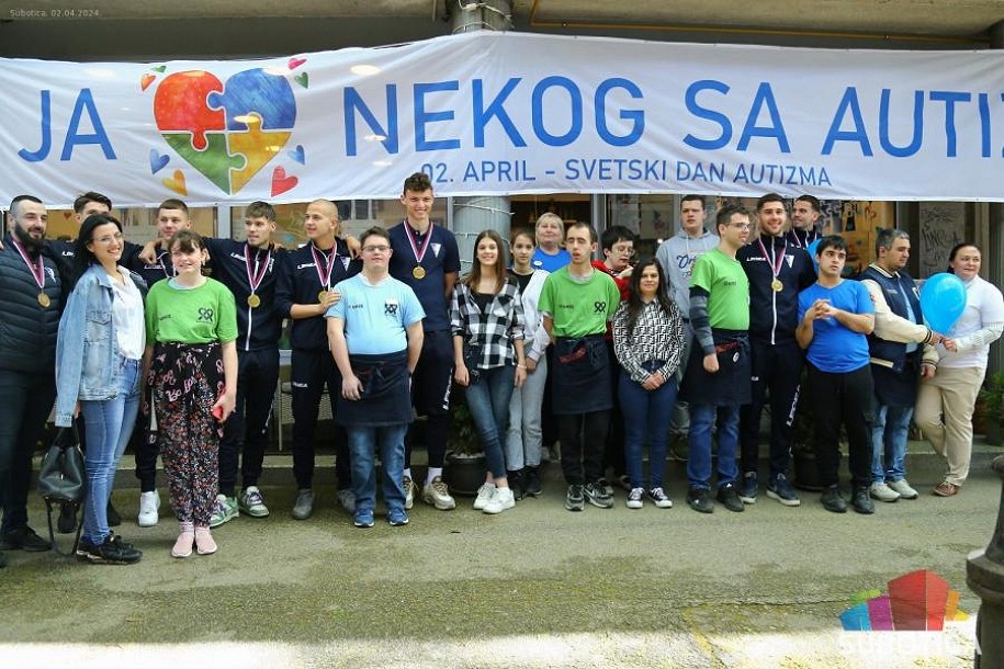 Dan osoba sa autizmom, svi smo isti pod ovim PLAVIM nebom