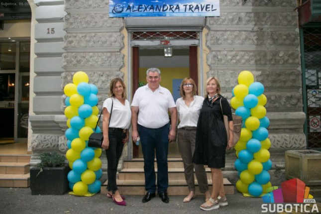 Otvorena turistička agencija "Aleksandra travel"
