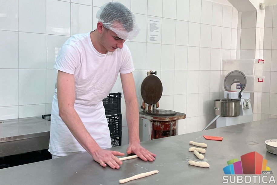 Učenik Hemijsko-tehnološke škole najbolji mladi pekar u Srbiji: "Spremao sam se da pobedim"