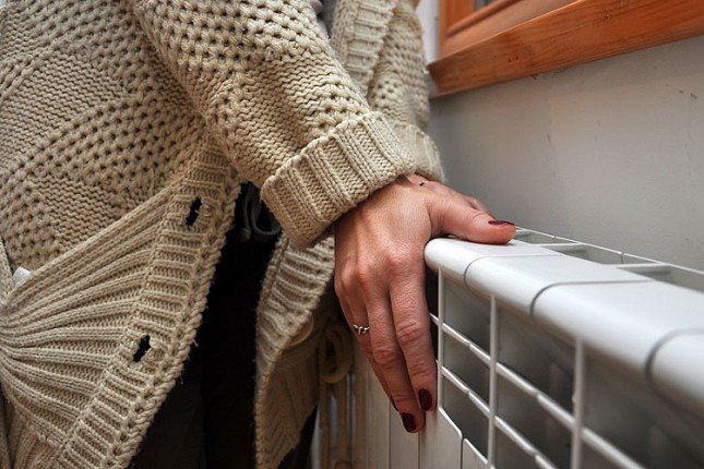 Delu građana radijatori mlaki, "Toplana" poručuje da je grejanje skladu sa gradskom Odlukom