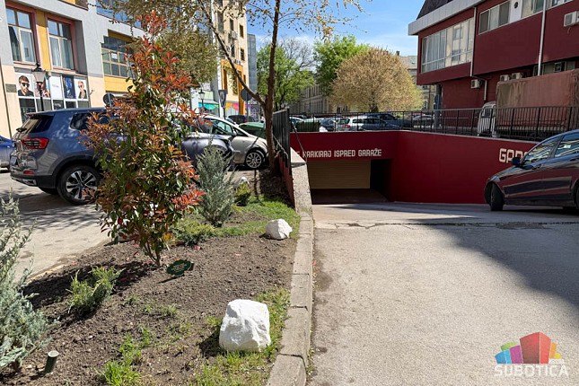 Nastavljeno ulepšavanje Subotice - oživljen prostor kod hotela Patria