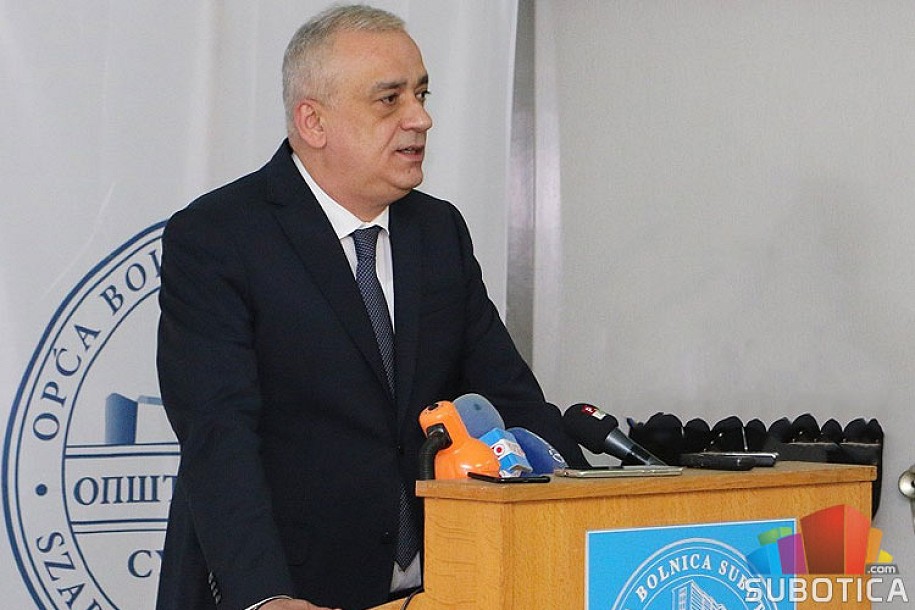 Gradonačelnik Bakić čestitao dan medicinskim sestrama