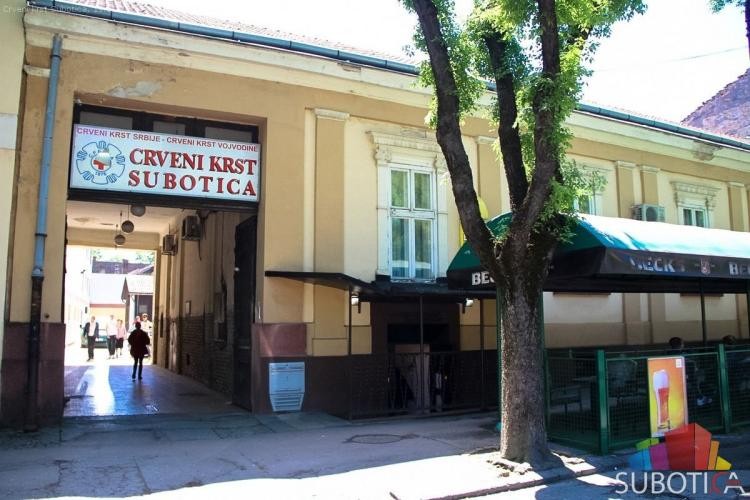 Podela polovne garderobe