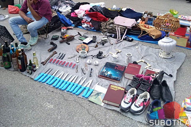 Stareška pijaca na Buvljaku