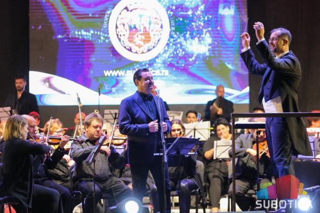 Nastavlja se proslava Dana grada, večeras koncert Ace Pejovića