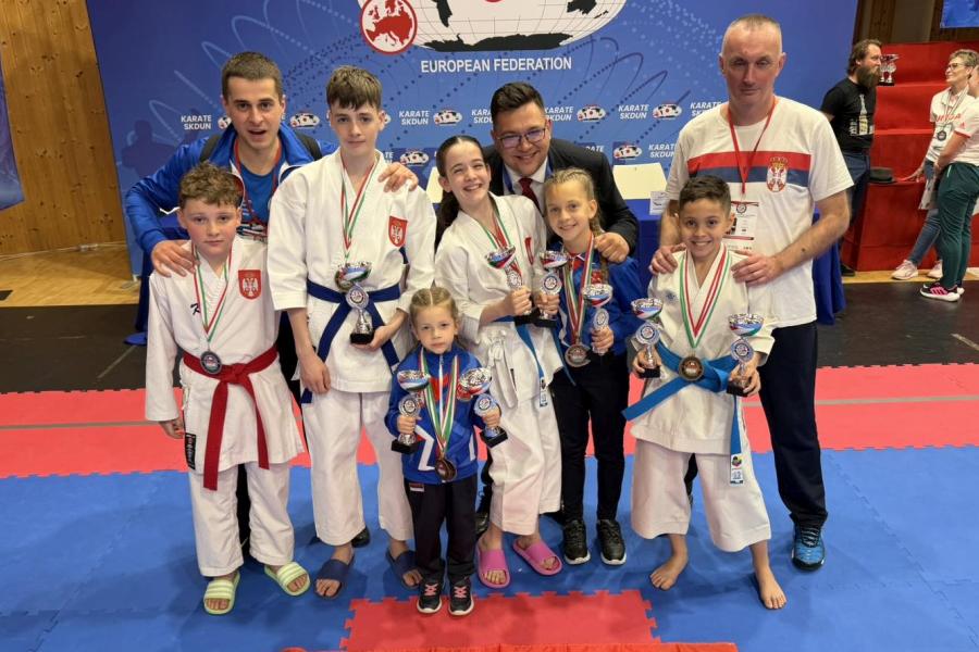 Karatisti Spartak-Enpija zablistali u Egeru: 38 medalja sa evropske scene