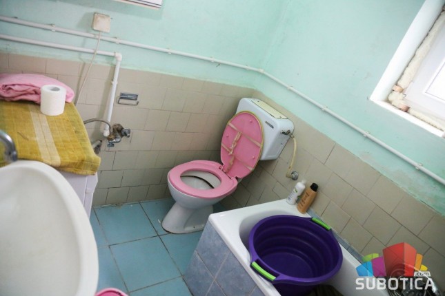 Skromna porodica Gabrić strahuje za svoje najmlađe