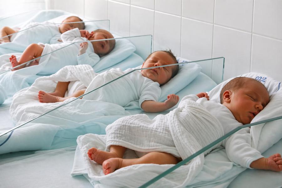 Gotovo svaka druga trudnoća završava se carskim rezom