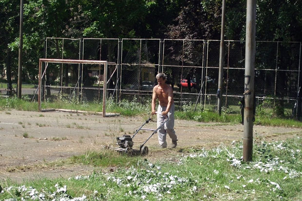Brza reakcija nadležnih - sređuju se sportski tereni na Paliću