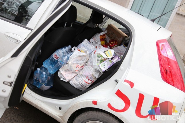 Kompanija "PerSu" donirala pakete zaposlenima u Kovid ambulantama