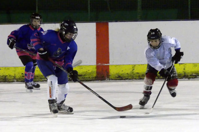 Hokej: Za istoriju - formirana prva kompletno ženska selekcija "Spartak girls"