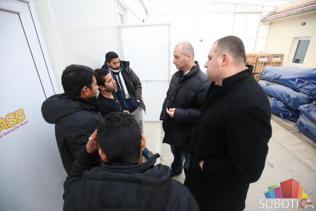 Noćas u Suboticu stiglo stotinak migranata