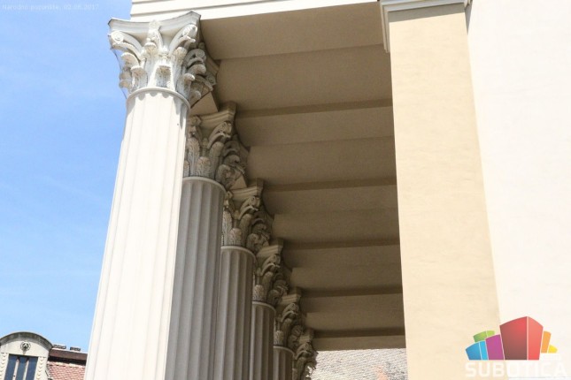 Sledi unutrašnje opremanje Narodnog pozorišta