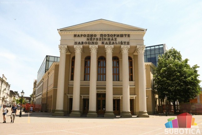 Sledi unutrašnje opremanje Narodnog pozorišta