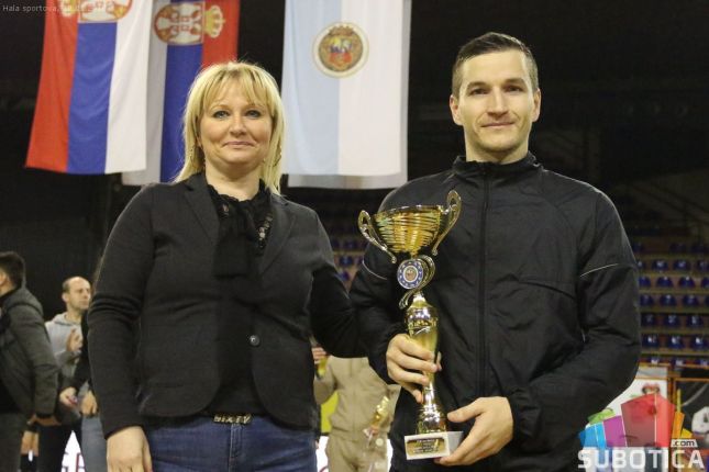 "Kuća zdravlja" pobednik 46. Novogodišnjeg turnira u malom fudbalu