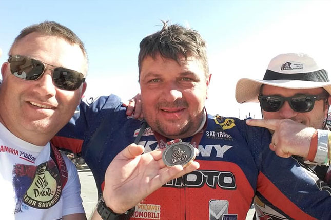 Sagmajster deveti put razvio srpsku trobojku na cilju Dakara