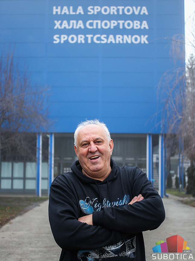 SUgrađani: Tibor Cindrić - "Kada počnu da sviraju, zatvaram oči i pevam dok treba!"