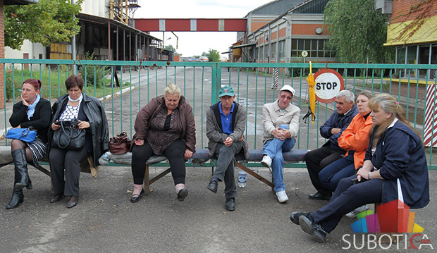 Radnicima Agrosemena zabranjen ulaz u preduzeće, sutra razgovori sa vlasnicima