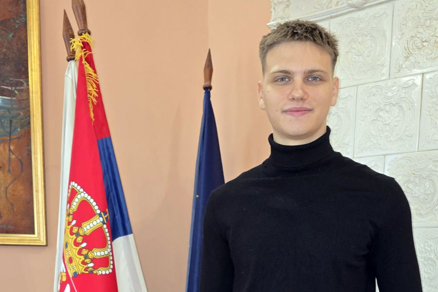 Novogodišnja dekoracija od 1. decembra: atraktivni detalji u centru i prigradskim naseljima