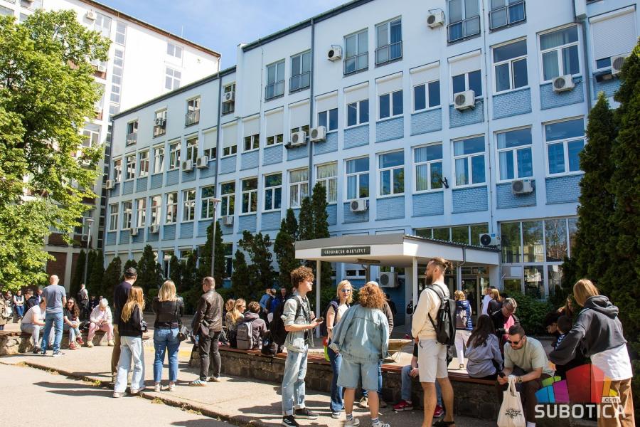 Subotica prvi put domaćin državnog takmičenja iz informatike: Mladi talenti u fokusu