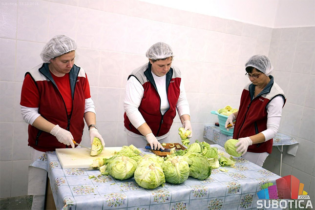 Među korisnicima Narodne kuhinje čak 180 dece