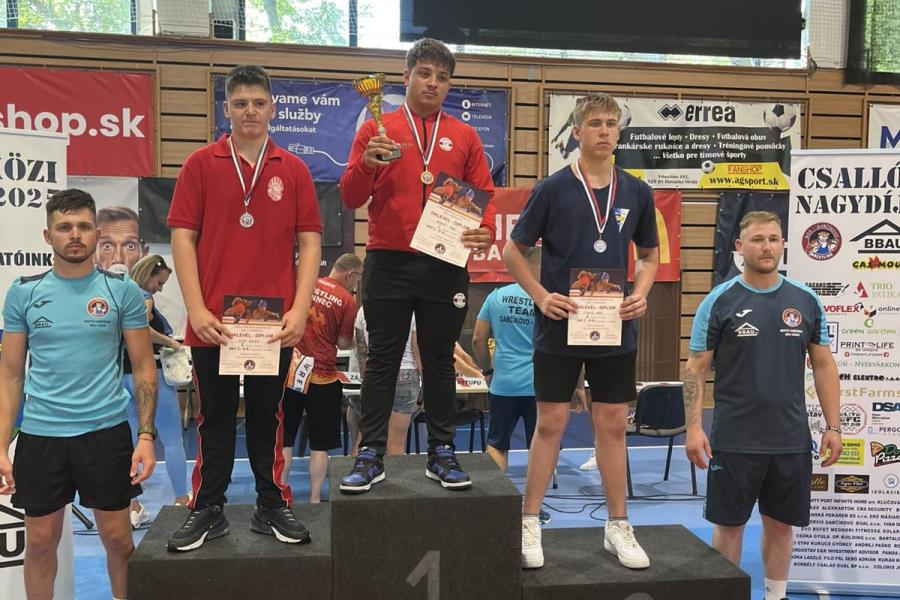 Rvanje: Bronza za Nađa u Turskoj, mlade nade Spartaka uspešne u Slovačkoj