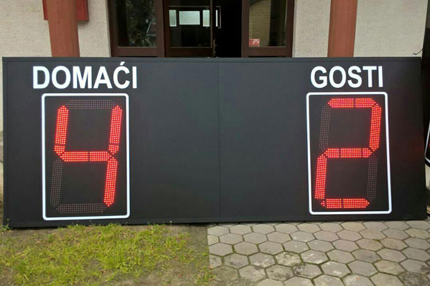 Počelo postavljanje novog semafora na stadionu FK "Bačka 1901"