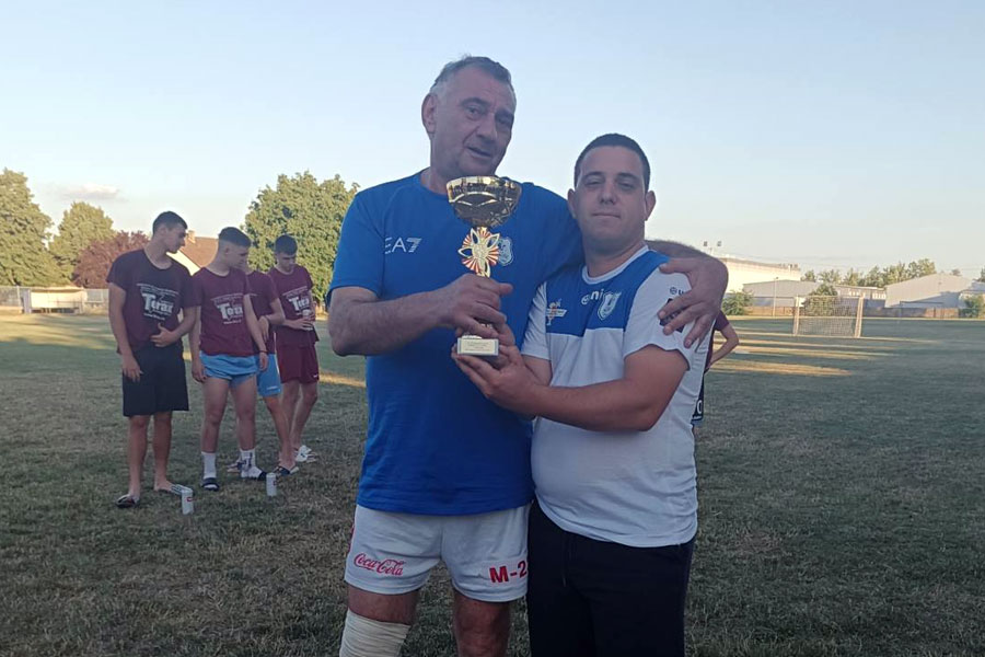 Održan 20. „Vidovdanski turnir“, domaćin podigao pobednički pehar