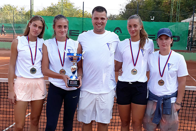 Tenis: Juniorke Spartaka državne prvakinje, juniori viceprvaci