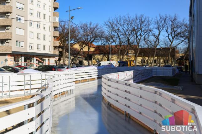 Klizalište na Prozivci dostupno građanima od srede