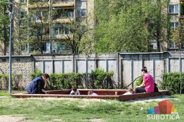 Rekonstrukcija igrališta na Prozivci i u Lifke Šandora, u planu obnavljanje još šest dečjih igrališta