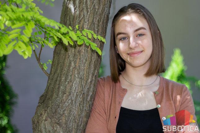 Oni dolaze: Dorka Dudaš, učenica generacije OŠ „Vuk Karadžić“ Bajmok