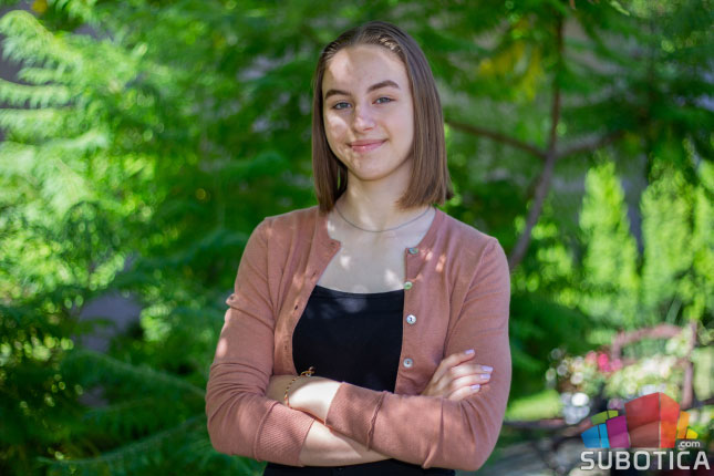 Oni dolaze: Dorka Dudaš, učenica generacije OŠ „Vuk Karadžić“ Bajmok