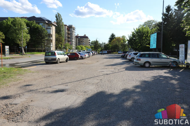 Uređenje parkinga kod Hale sportova konačno došlo na red