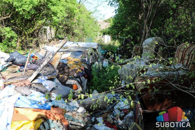 Deponija na privatnom placu u Ilirskoj ulici - (ne)rešiv problem star dvadeset godina