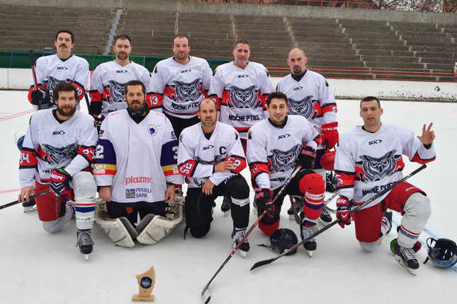 Hokej: Slovenci odbranili tron na turniru veterana "Winter Classic 2018"