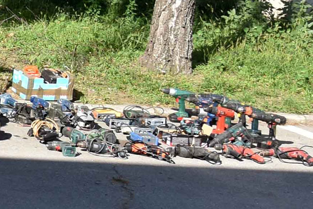 Uhapšeno više osoba i pronađena veća količina ukradenog alata