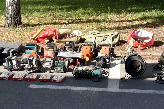 Uhapšeno više osoba i pronađena veća količina ukradenog alata