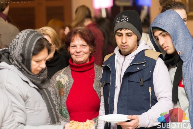 Subotičani i migranti za istom trpezom