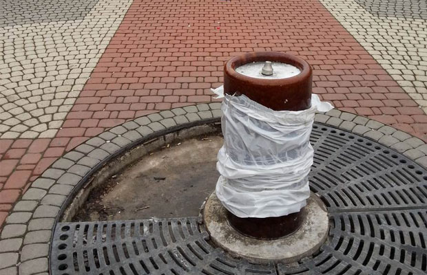 Krađe poklopaca, slivnika i rešetki - u januaru 15, u 2012. godini 450