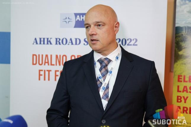 Dualno obrazovanje u fokusu konferencije koju je organizovala Nemačko-srpska privredna komora