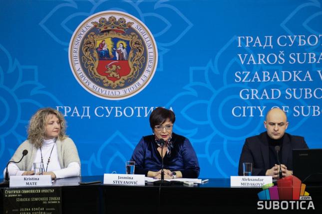 Novogodišnja noć uz „OK bend“ i vatromet