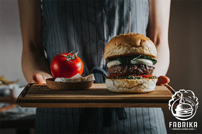 Godinu dana "Mašinerije dobrog ukusa"