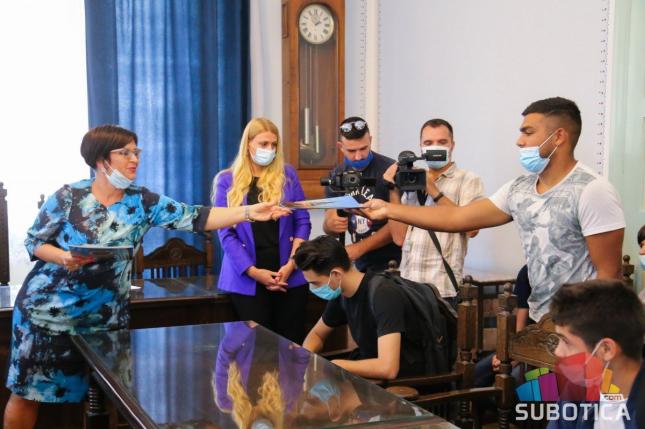 Dodeljene stipendije za deficitarna zanatska zanimanja