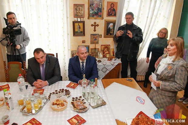 Kolo srpskih sestara darivalo najbolje đake