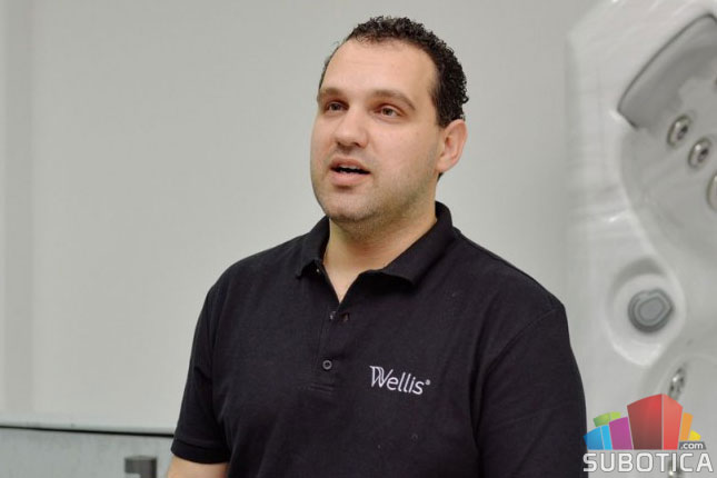 Otvoren izložbeni prostor velnes opreme